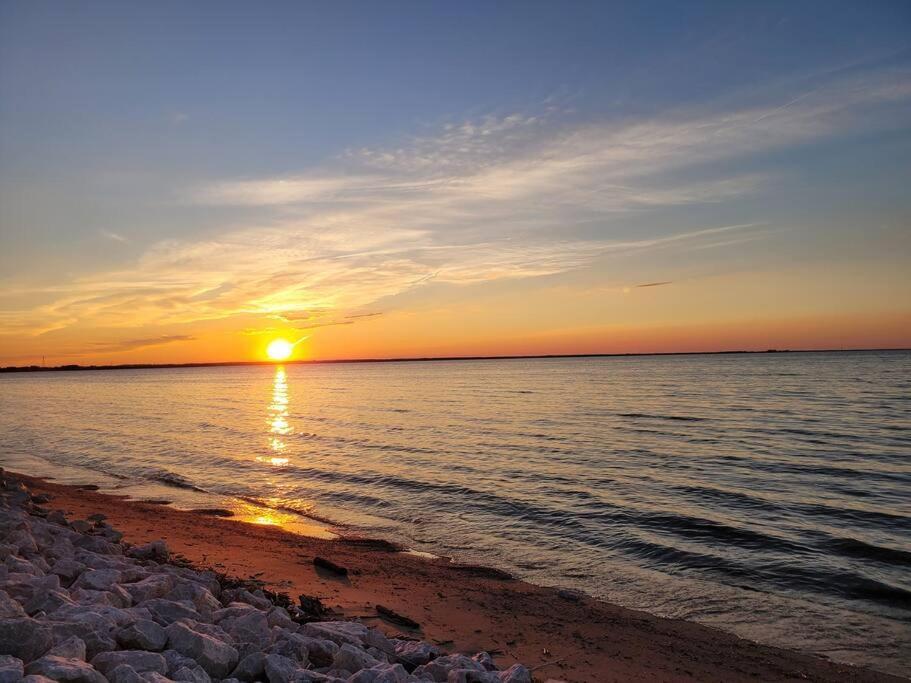 Waterfront Cottage Near Lambeau And Door County! Green Bay Zewnętrze zdjęcie